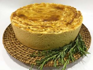 Empadão de Frango com Catupiry